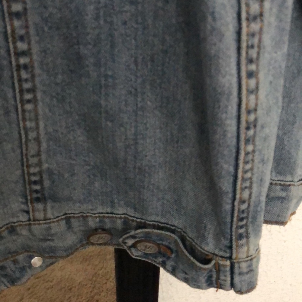 American Rag Jean Jacket. - Picture 7 of 10